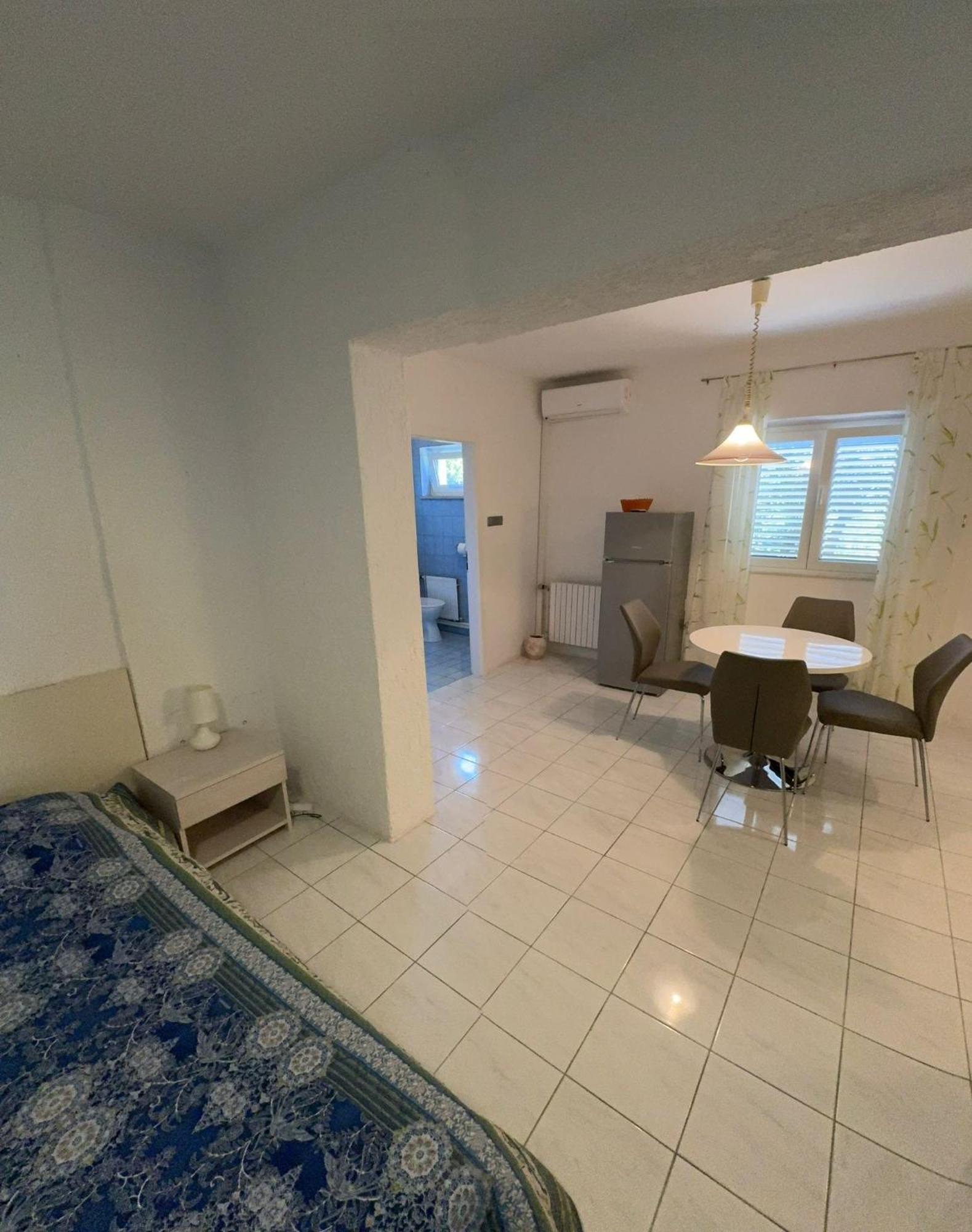Apartman Kucer Krk Town Extérieur photo